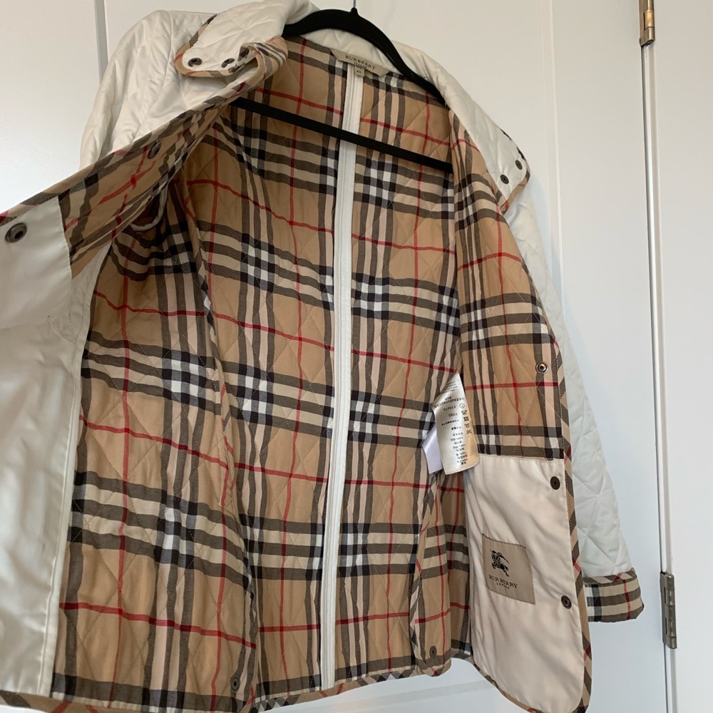 🚫Sold Burberry puffer jacket - Picture 3 of 8